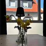 Im Auerbacher Ortskern Naehe Fuerstenlager Apartman *
