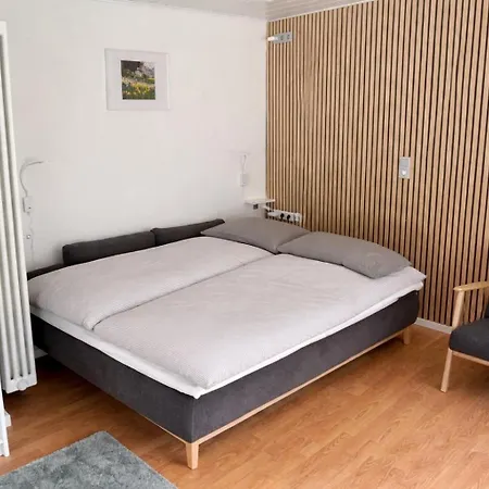 Im Auerbacher Ortskern Naehe Fuerstenlager Apartmán