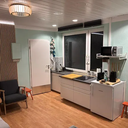 Im Auerbacher Ortskern Naehe Fuerstenlager Apartman *